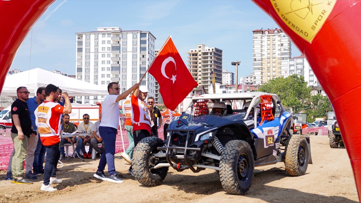 Karadeniz Off-Road Kupası 3. ayak yarışı, Ordu'da gerçekleştirildi. Yarışta sporcular, off-road...