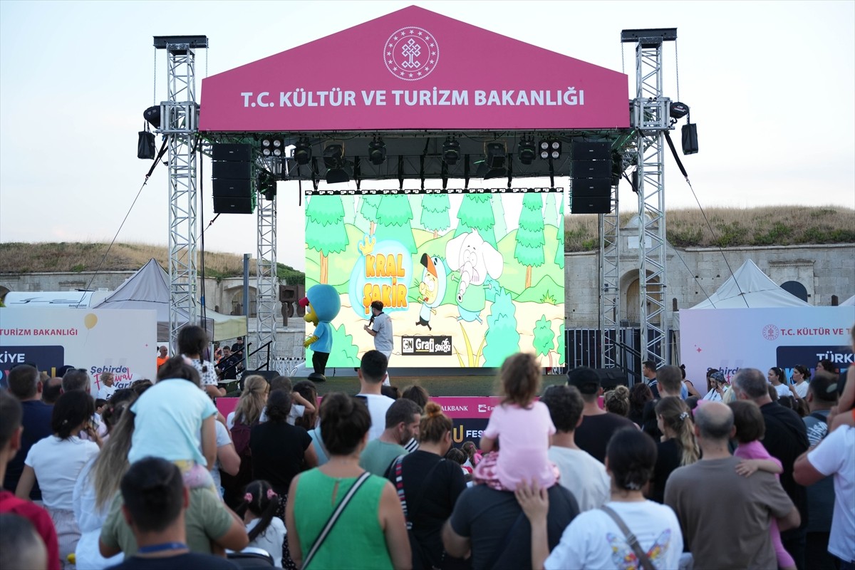 Kültür ve Turizm Bakanlığı tarafından düzenlenen Türkiye Kültür Yolu Festivali'nin dokuzuncu...