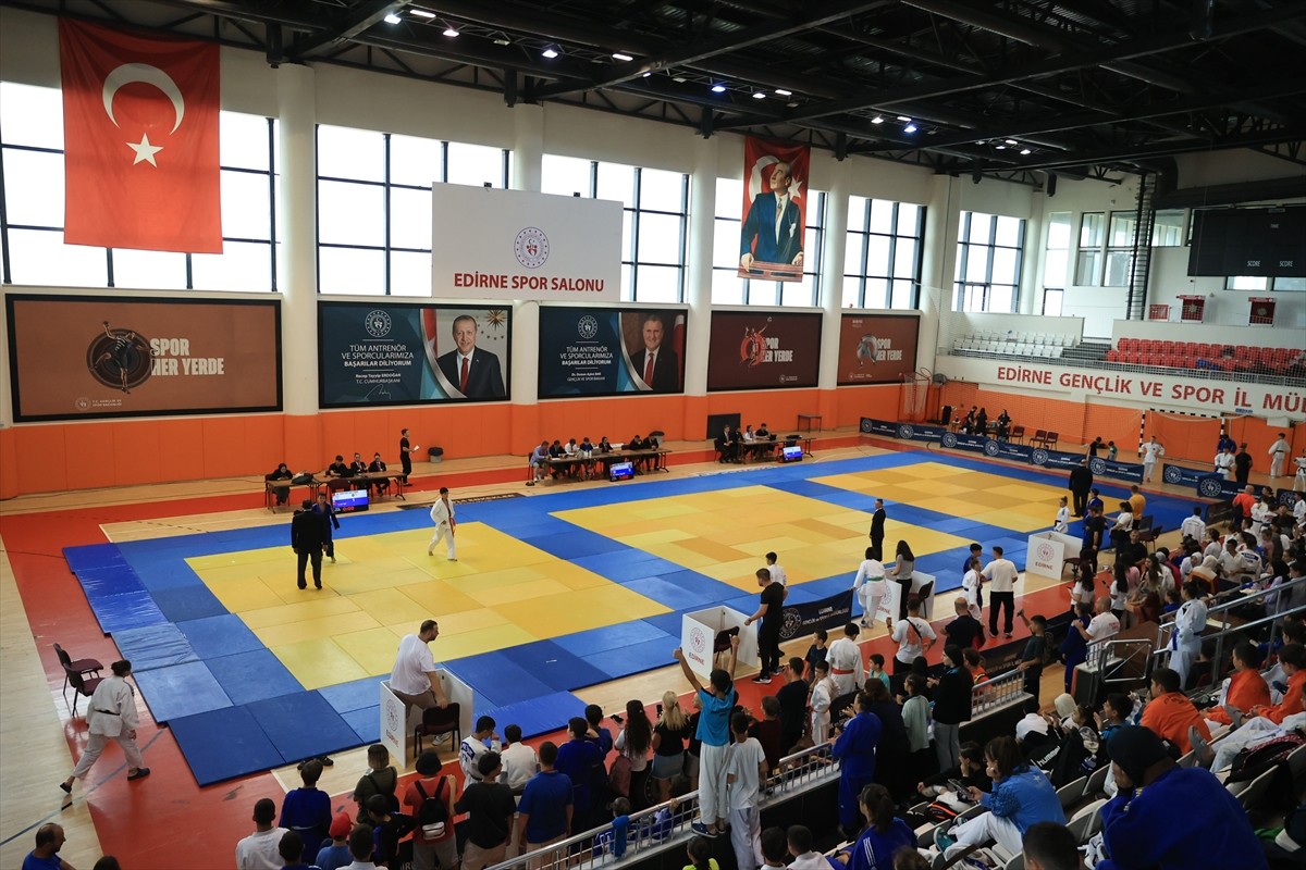 Uluslararası Edirne Judo Turnuvası, yapılan müsabakalarla sona erdi. Edirne Spor Salonu'nda...