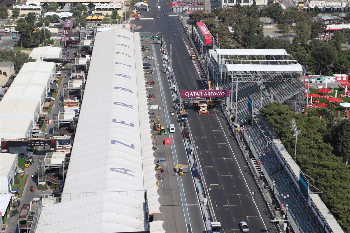 Azerbaycan'ın başkenti Bakü, Formula 1 Dünya Şampiyonası'na bir kez daha ev sahipliği yapacak...