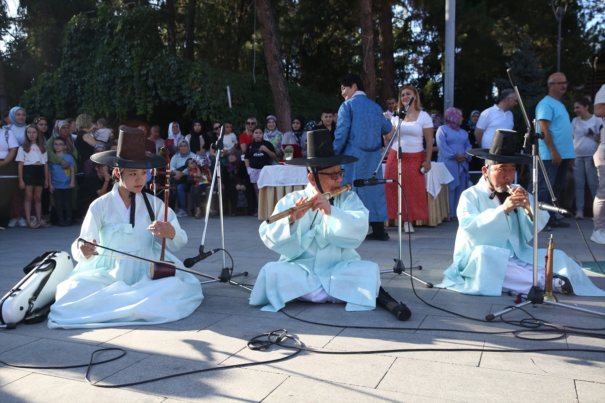 Kastamonu'da, Taşköprü Belediyesinin organizasyonları için Uluslararası Folklor Festivalleri ve...