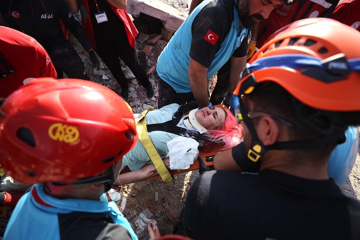 Mersin'de senaryo gereği 4 ilin etkilendiği 7 büyüklüğündeki depremin bölgesel tatbikatı başladı. ...