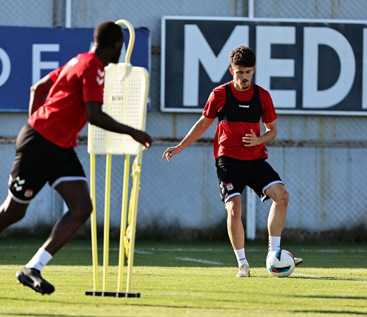 Net Global Sivasspor, Trendyol Süper Lig'in 5. haftasında oynayacağı Gaziantep FK maçının...