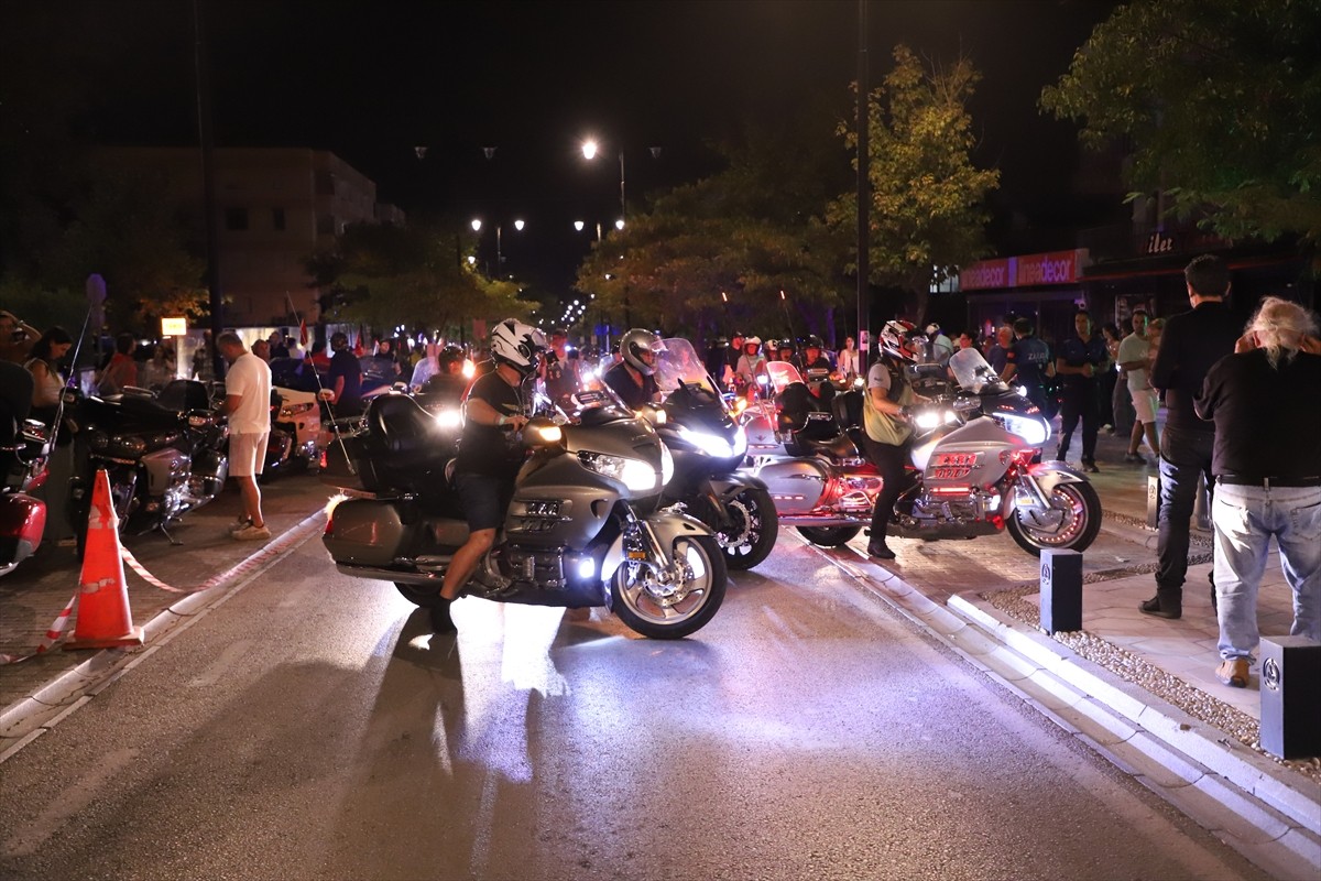 Denizli'de "Goldwing Festivali" kapsamında kente gelen 28 ülkeden 350'ye yakın motosiklet tutkunu...