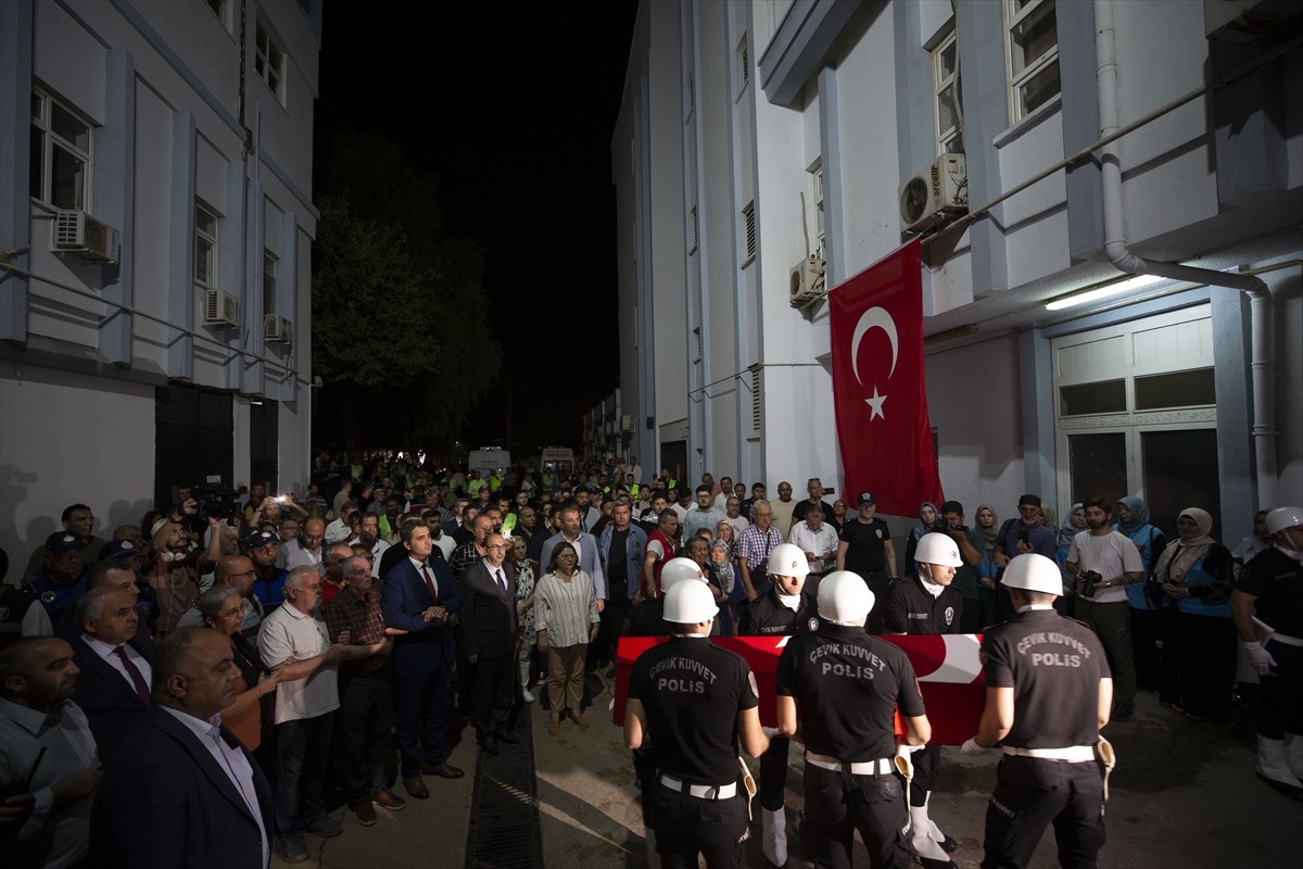 İşgal altındaki Batı Şeria'da İsrail askerlerince öldürülen Ayşenur Ezgi Eygi'nin naaşı Aydın'ın...