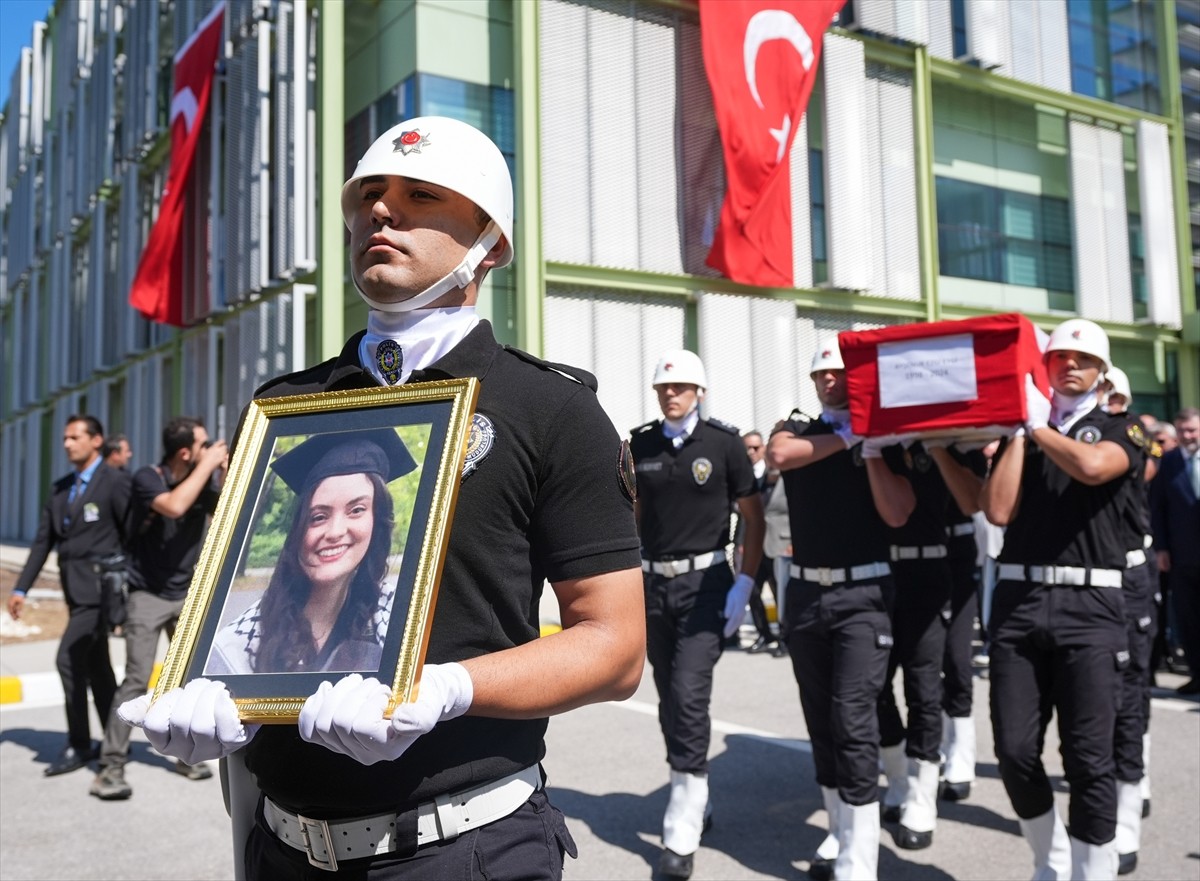 İşgal altındaki Batı Şeria'da İsrail askerlerince öldürülen Ayşenur Ezgi Eygi'nin naaşı, İzmir'e...