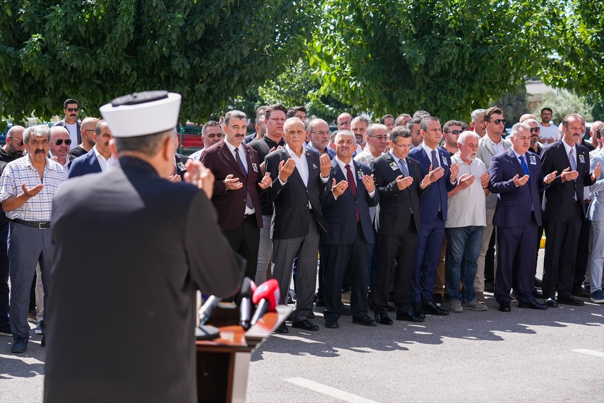 İşgal altındaki Batı Şeria'da İsrail askerlerince öldürülen Ayşenur Ezgi Eygi'nin naaşı, İzmir'e...