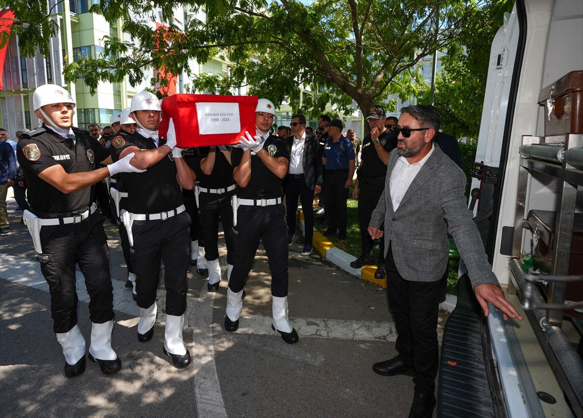 İşgal altındaki Batı Şeria'da İsrail askerlerince öldürülen Ayşenur Ezgi Eygi'nin naaşı, İzmir'e...