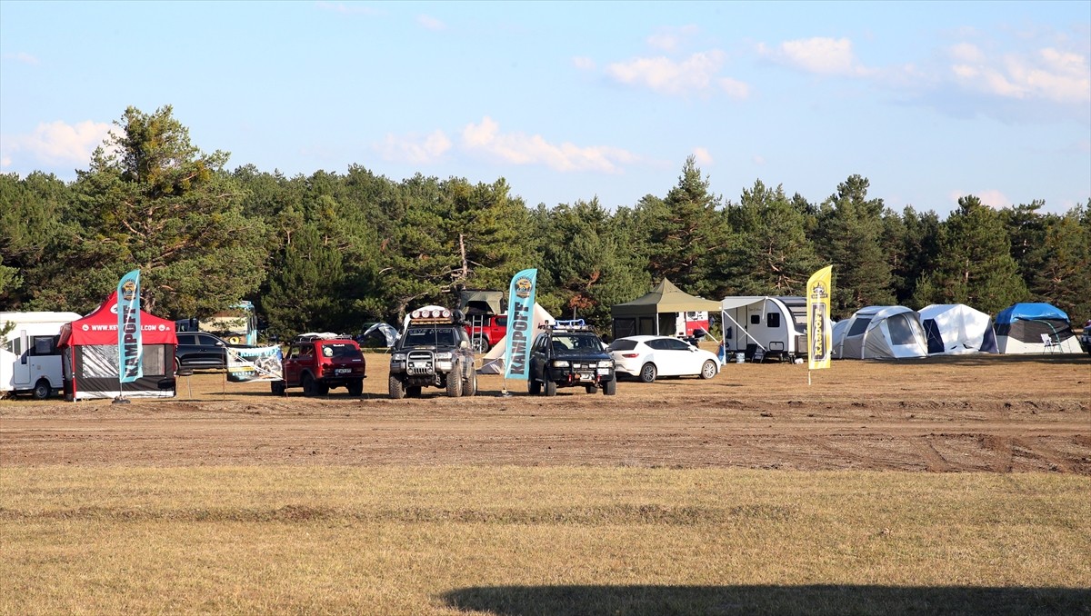 Kastamonu'da 3 gün sürecek Offroad Kamp ve Karavan Festivali başladı. Kastamonu Doğa Sporları ve...