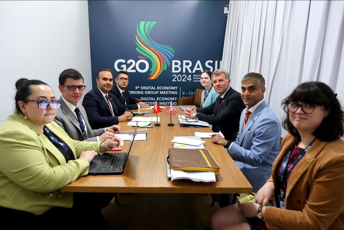 Sanayi ve Teknoloji Bakanı Mehmet Fatih Kacır (fotoğrafta), G20 Dönem Başkanı Brezilya'nın ev...