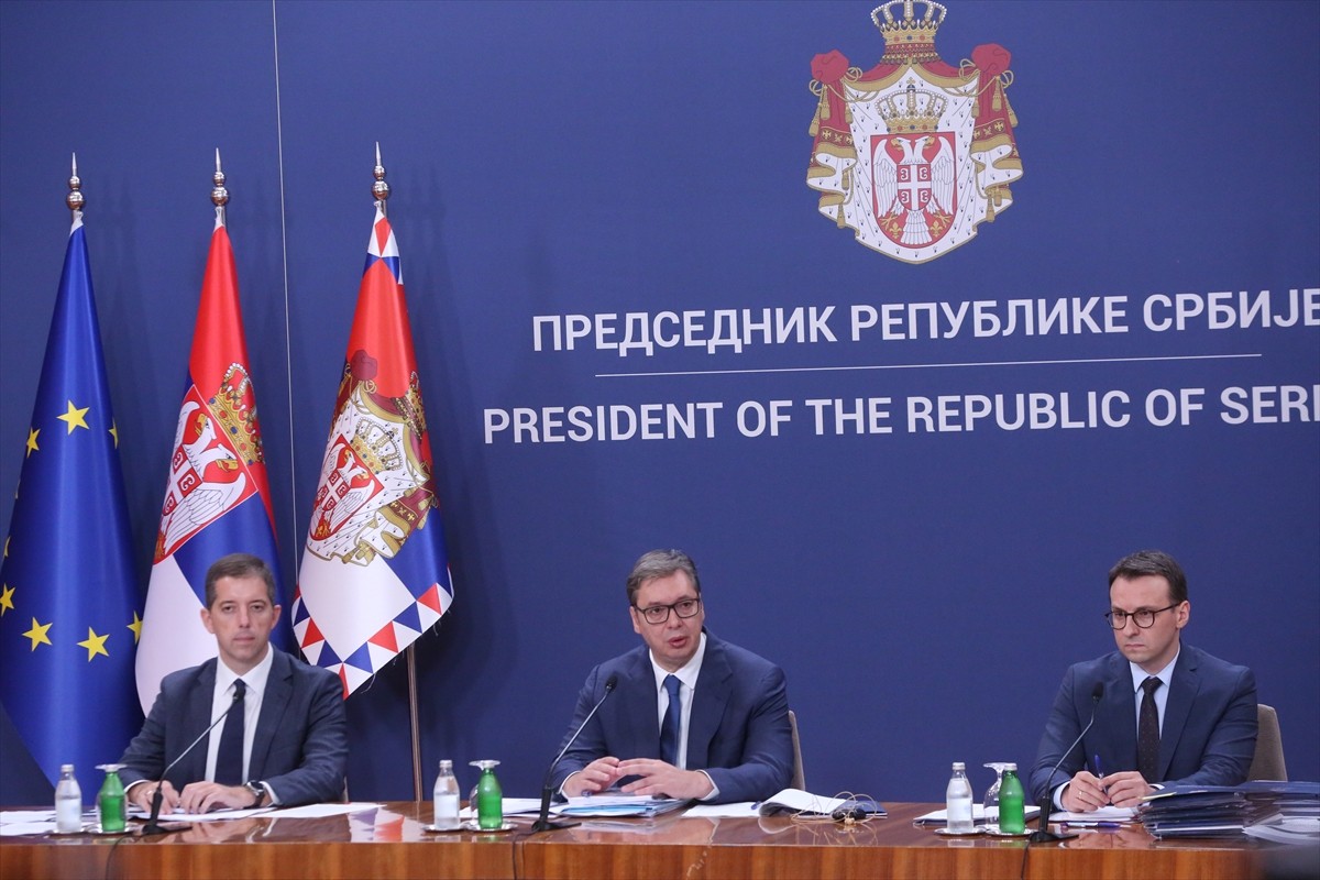 Sırbistan Cumhurbaşkanı Aleksandar Vucic, başkent Belgrad'da düzenlediği basın toplantısında...