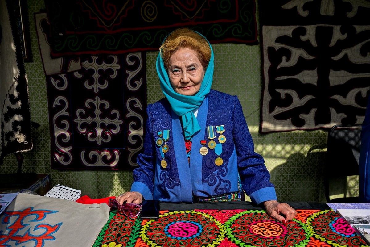 Türk halklarının kadim geleneklerinin bir parçası olan Kazak kültürü, başkent Astana'daki 5. Dünya...