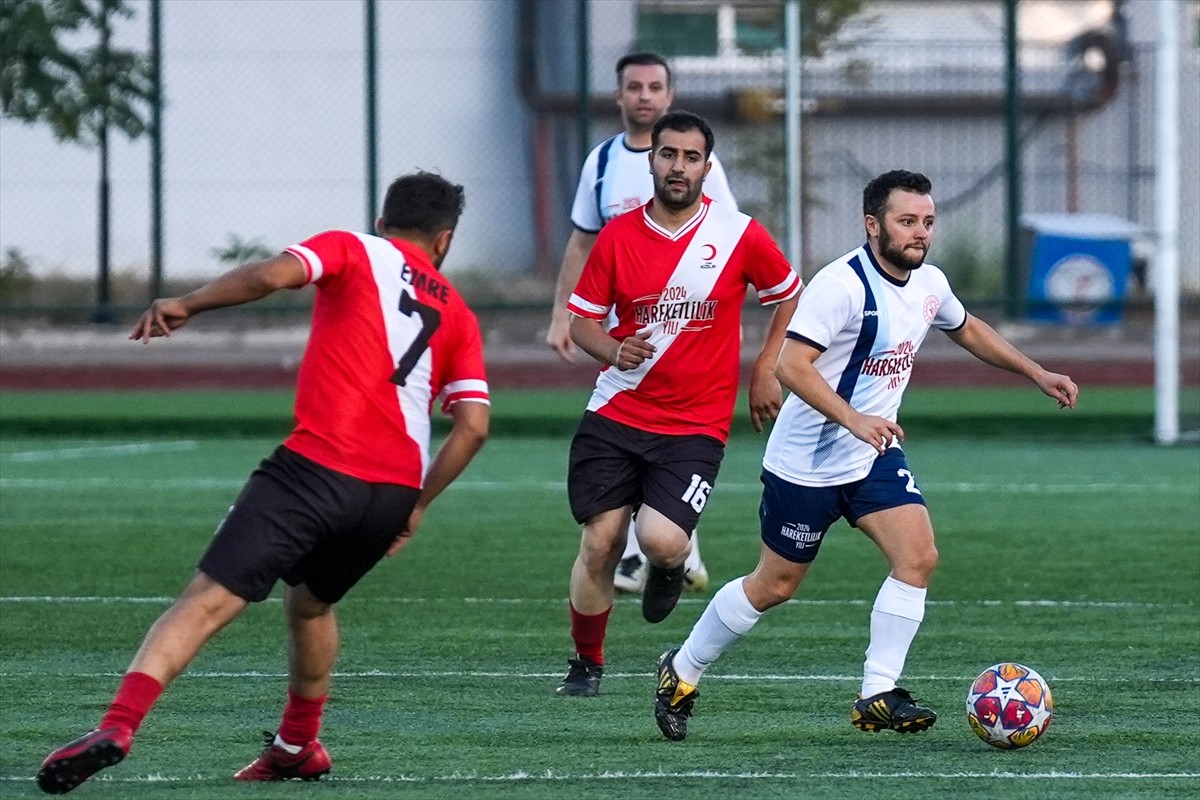 Yenimahalle Hasan Doğan Stadyumu'nda, Bu yıl "Spor ve İlk Yardım" temasıyla kutlanacak Dünya İlk...