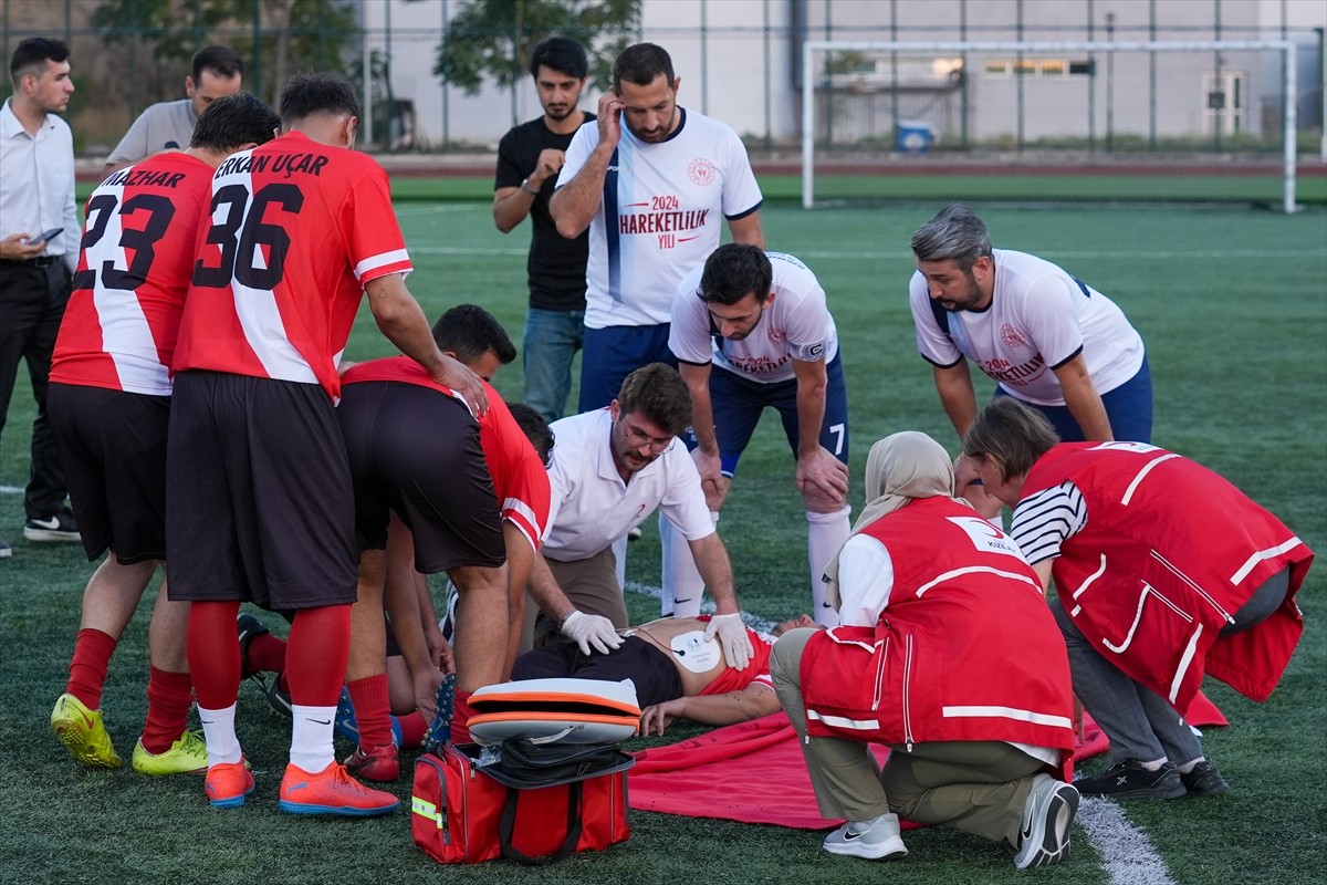 Yenimahalle Hasan Doğan Stadyumu'nda, Bu yıl "Spor ve İlk Yardım" temasıyla kutlanacak Dünya İlk...