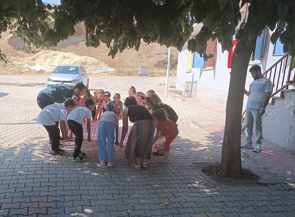 Milli Eğitim Bakanlığınca (MEB), Diyarbakır'da katledilen 8 yaşındaki Narin Güran'ın okuduğu...