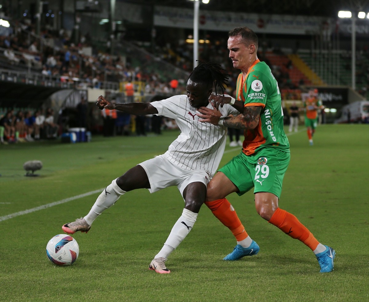 Trendyol Süper Lig’in 5. haftasında Corendon Alanyaspor, Atakaş Hatayspor ile Gain Park Stadı’nda...