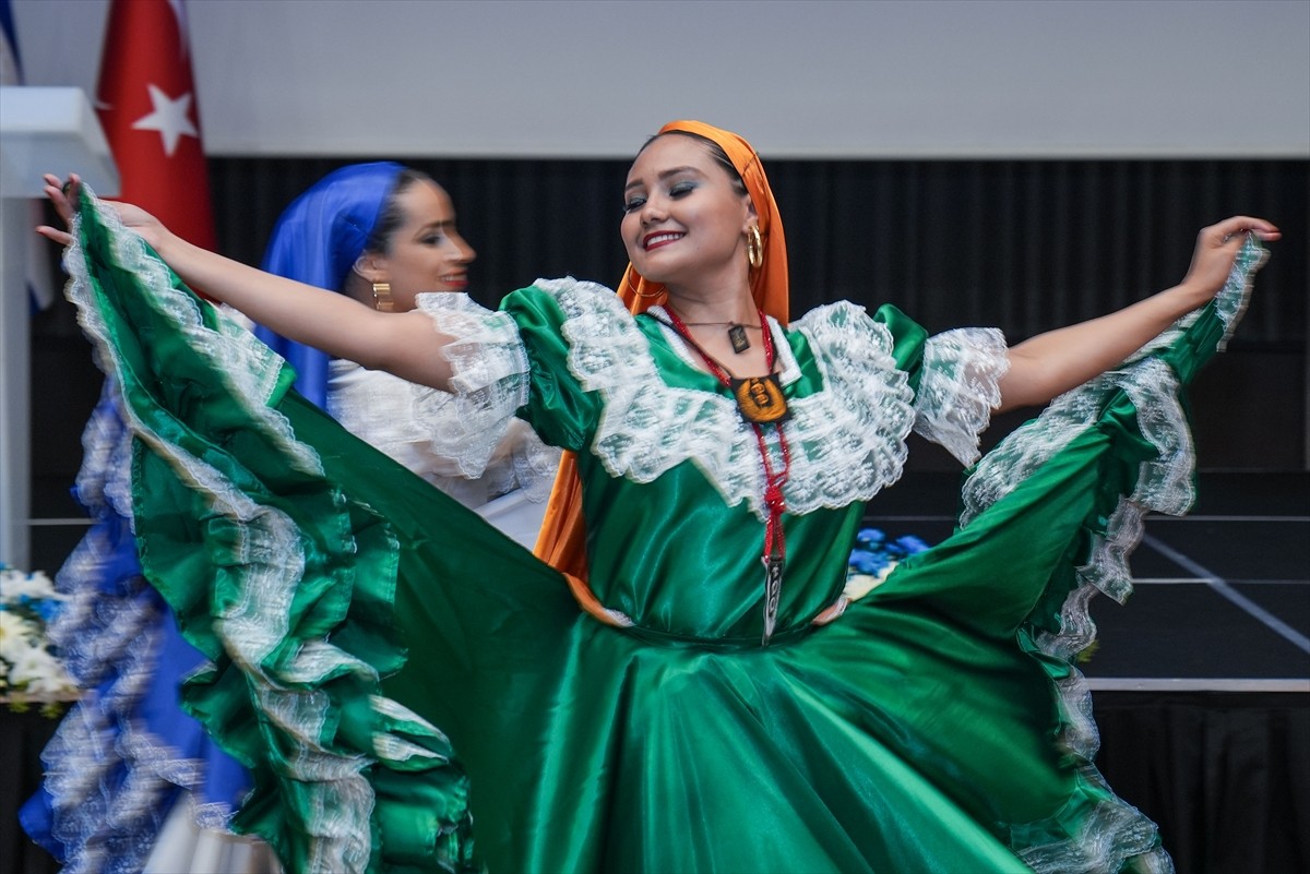 El Salvador'un bağımsızlığının 203. yıl dönümü dolayısıyla Ankara'da resepsiyon düzenlendi. El...