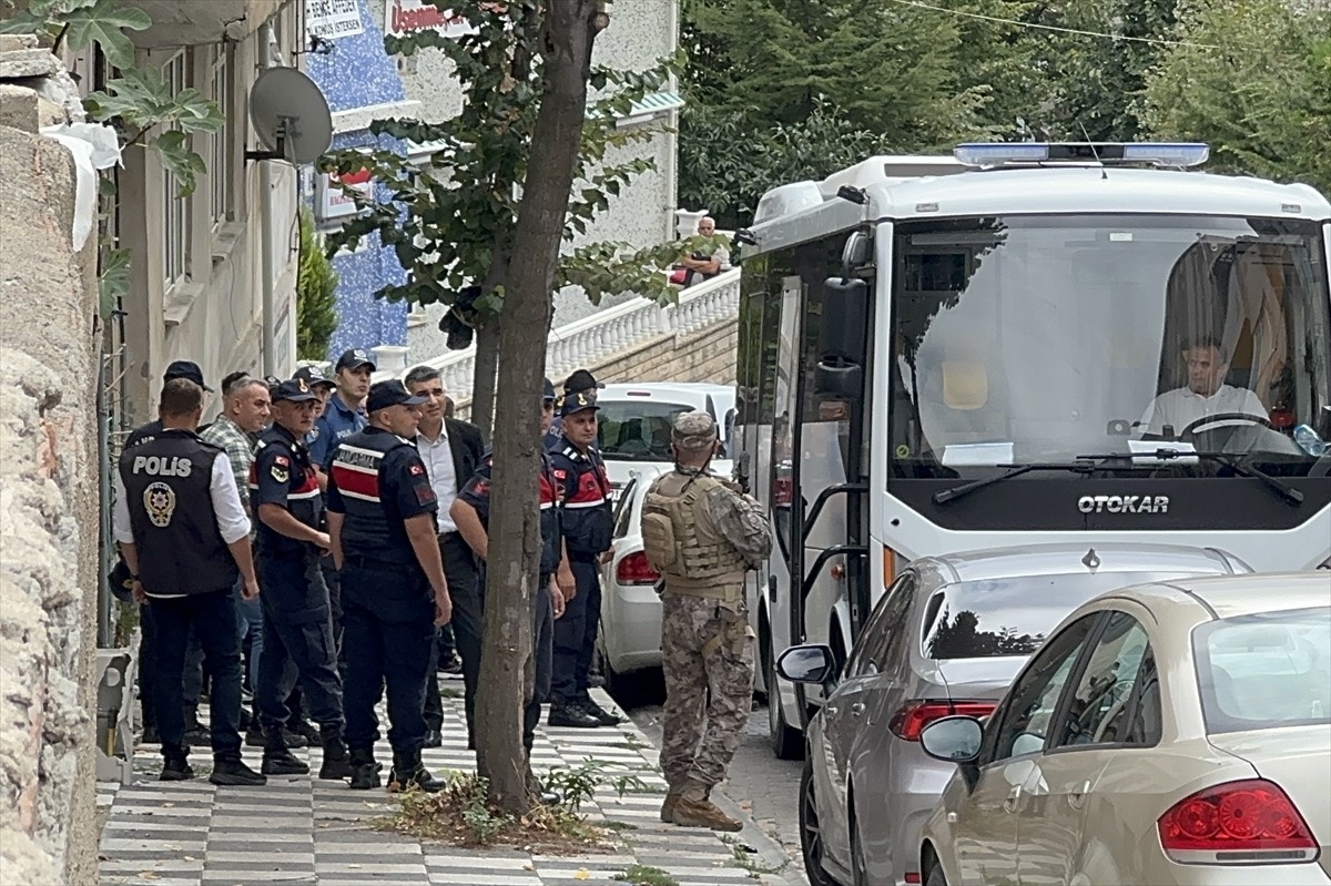 Tekirdağ'ın Malkara ilçesinde 2 yaşındaki bebeğe cinsel istismar suçundan tutuklu iki çocuk zanlı...