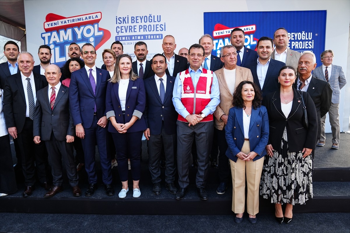 Beyoğlu'nda atık su, yağmur suyu ve içme suyu yatırımları için temel atma töreni düzenlendi....