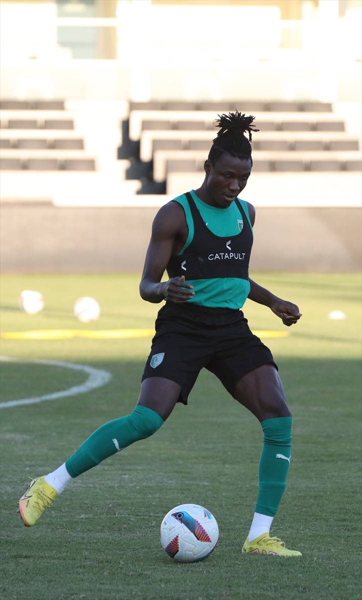 Bodrum Futbol Kulübü Başkanı Fikret Öztürk, oyuncularına güvendiğini ve yeşil-beyazlı ekibin ligin...