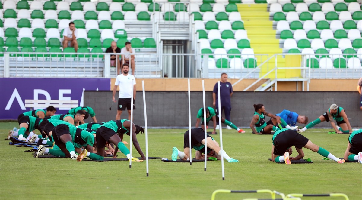 Bodrum Futbol Kulübü Başkanı Fikret Öztürk, oyuncularına güvendiğini ve yeşil-beyazlı ekibin ligin...