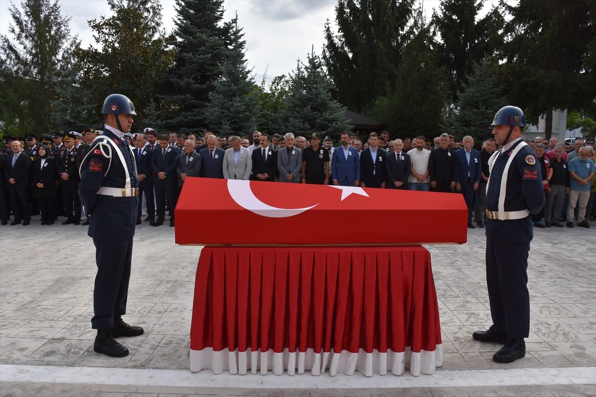 Ordu'nun Gülyalı ilçesindeki kontrol noktasında motosikletin çarptığı Jandarma Astsubay Çavuş...