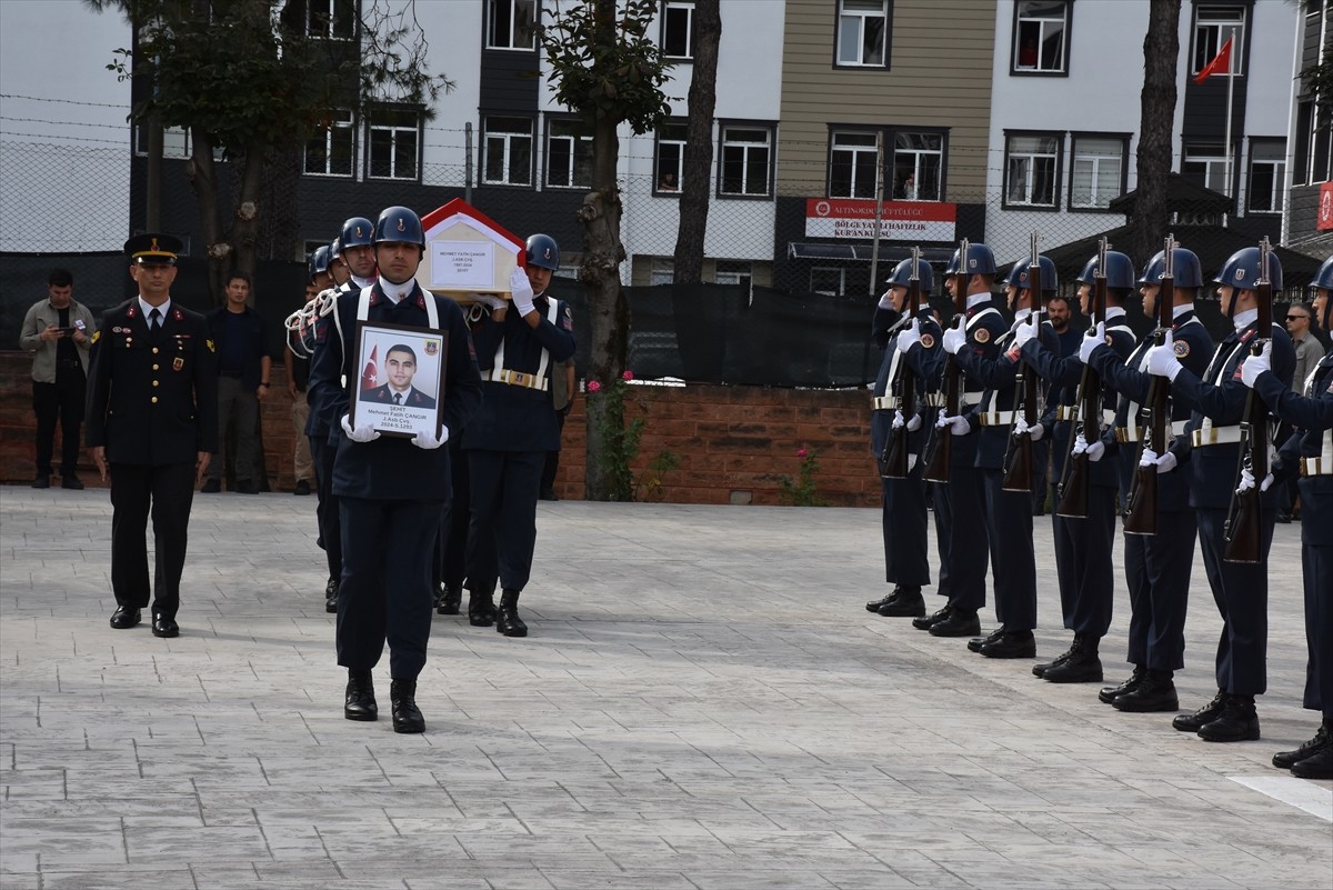 Ordu'nun Gülyalı ilçesindeki kontrol noktasında motosikletin çarptığı Jandarma Astsubay Çavuş...