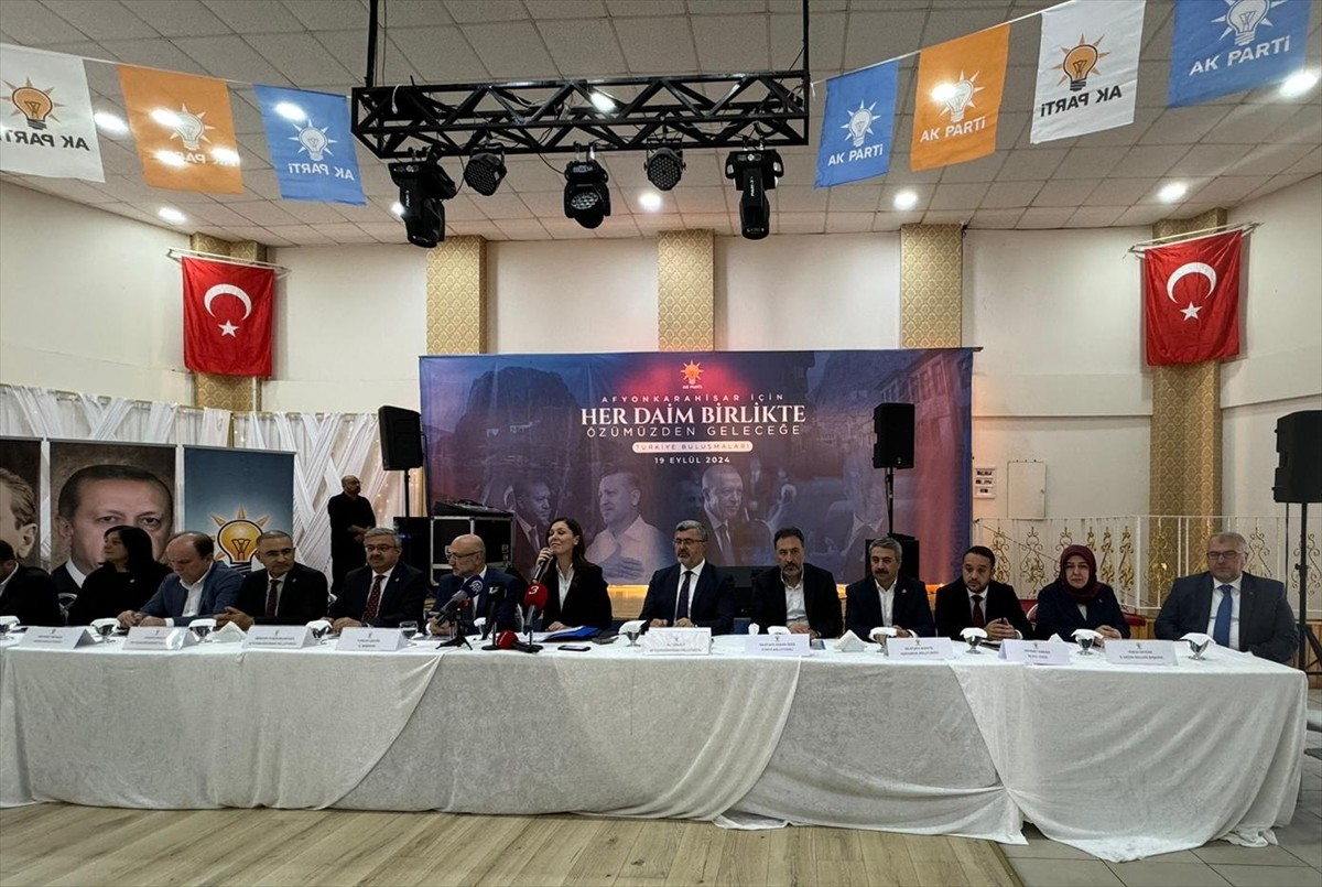 AK Parti Çevre, Şehir ve Kültürden Sorumlu Genel Başkan Yardımcısı Çiğdem Karaaslan...