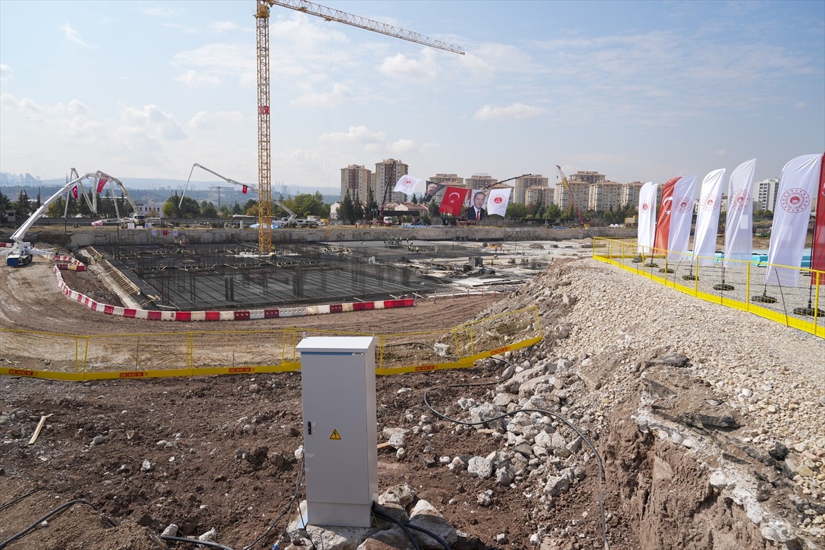 Ankara'da 6 ayrı binada hizmet veren adliyenin yerine, 312 bin metrekarelik alanda yapılacak...