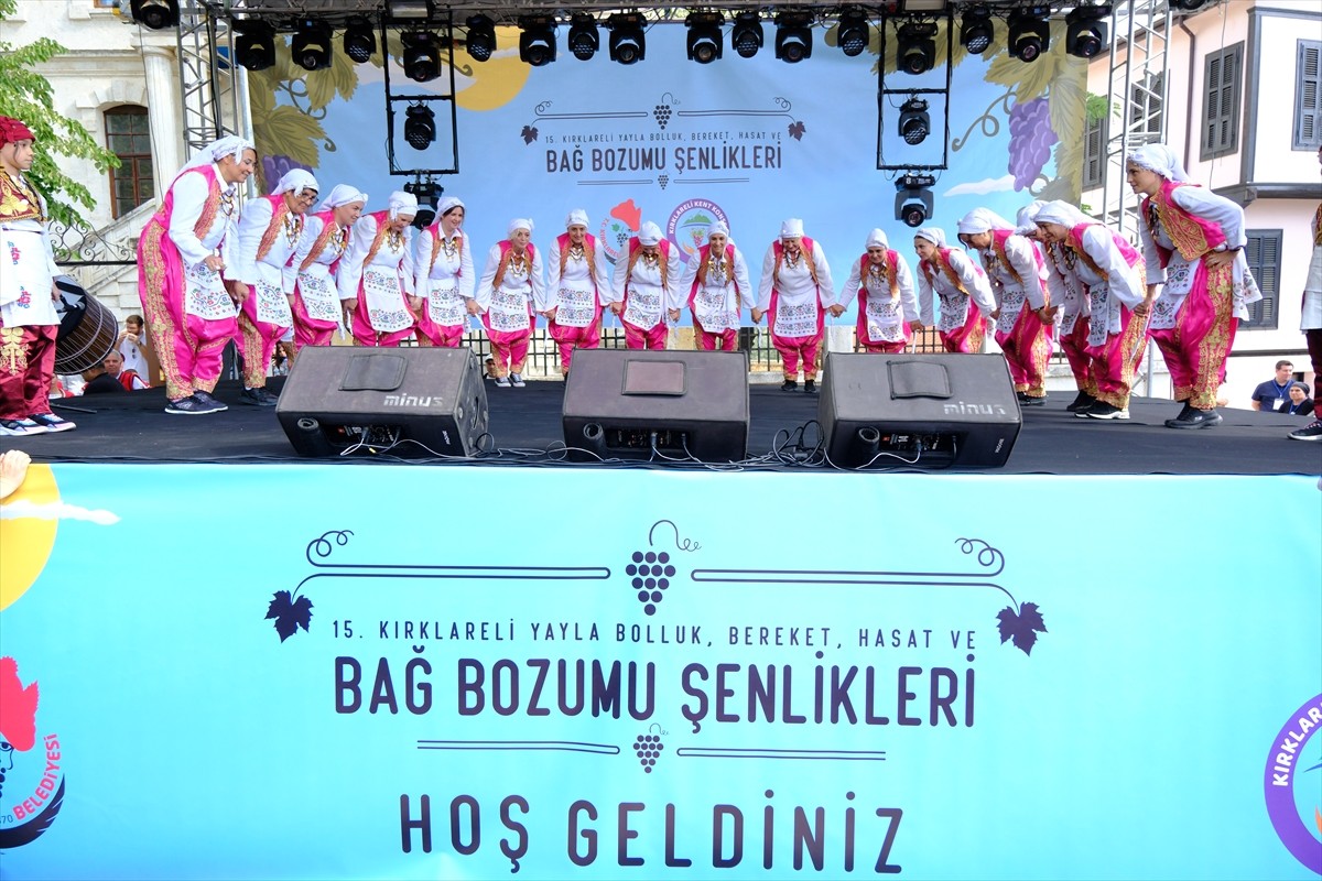 Kırklareli 15. Yayla, Bolluk, Bereket, Hasat ve Bağ Bozumu Şenlikleri başladı. Şenliklere katılan...