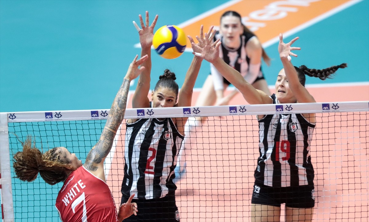 Kadınlar Kupa Voley 3. Grup mücadelesinde Keçiören Belediyesi Sigorta Shop ile Beşiktaş Cengiz...