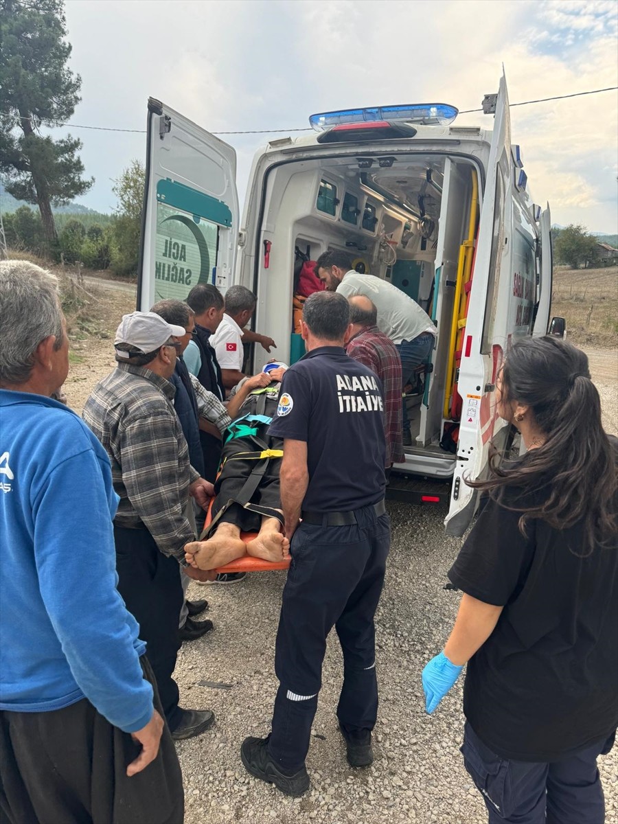 Adana'nın Aladağ ilçesinde kayalıklardan düşen kişi yaralandı.