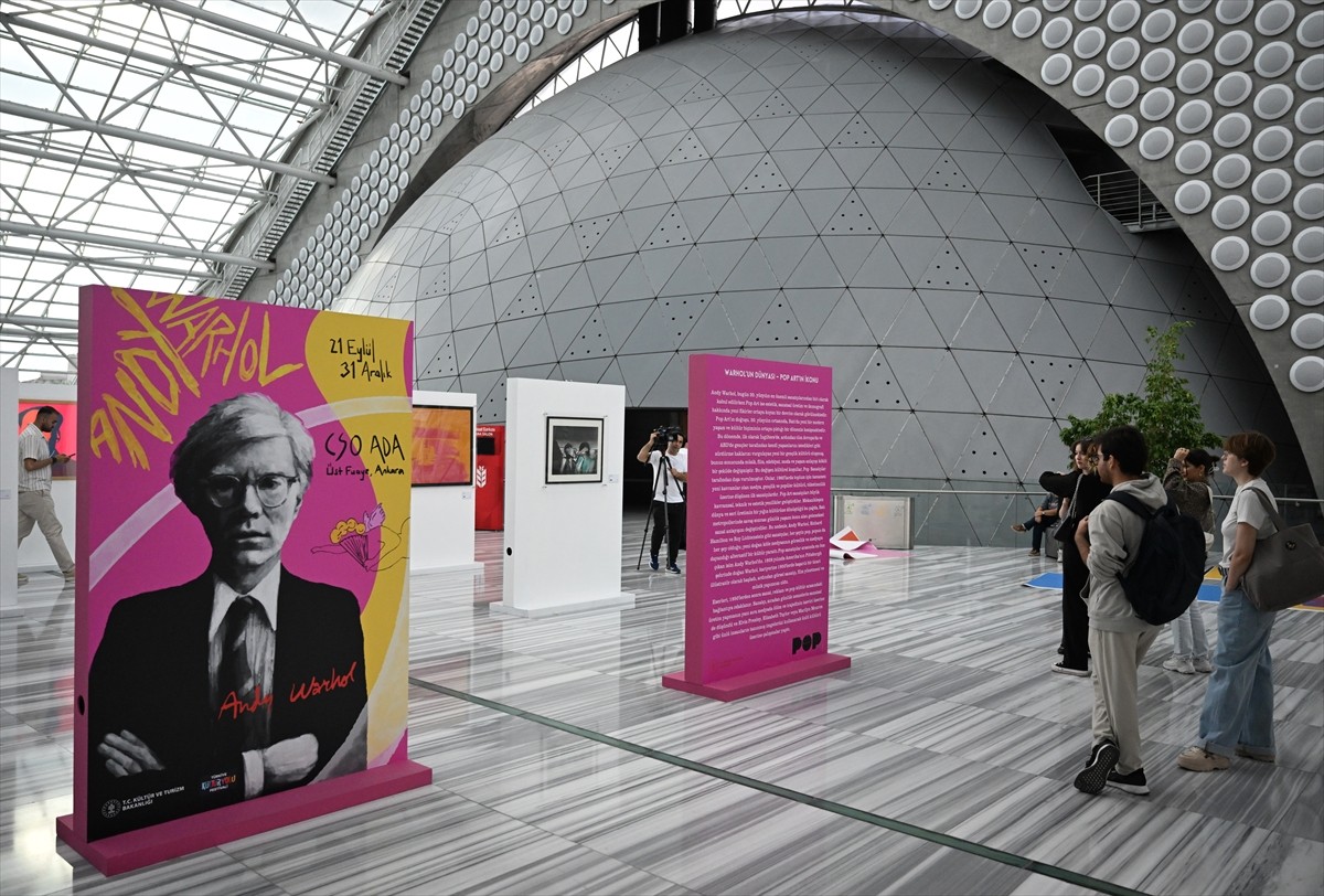 Başkentte, dünyaca ünlü sanatçı Andy Warhol'un "Warhol'un Dünyası Pop Art'ın İkonu" sergisi...