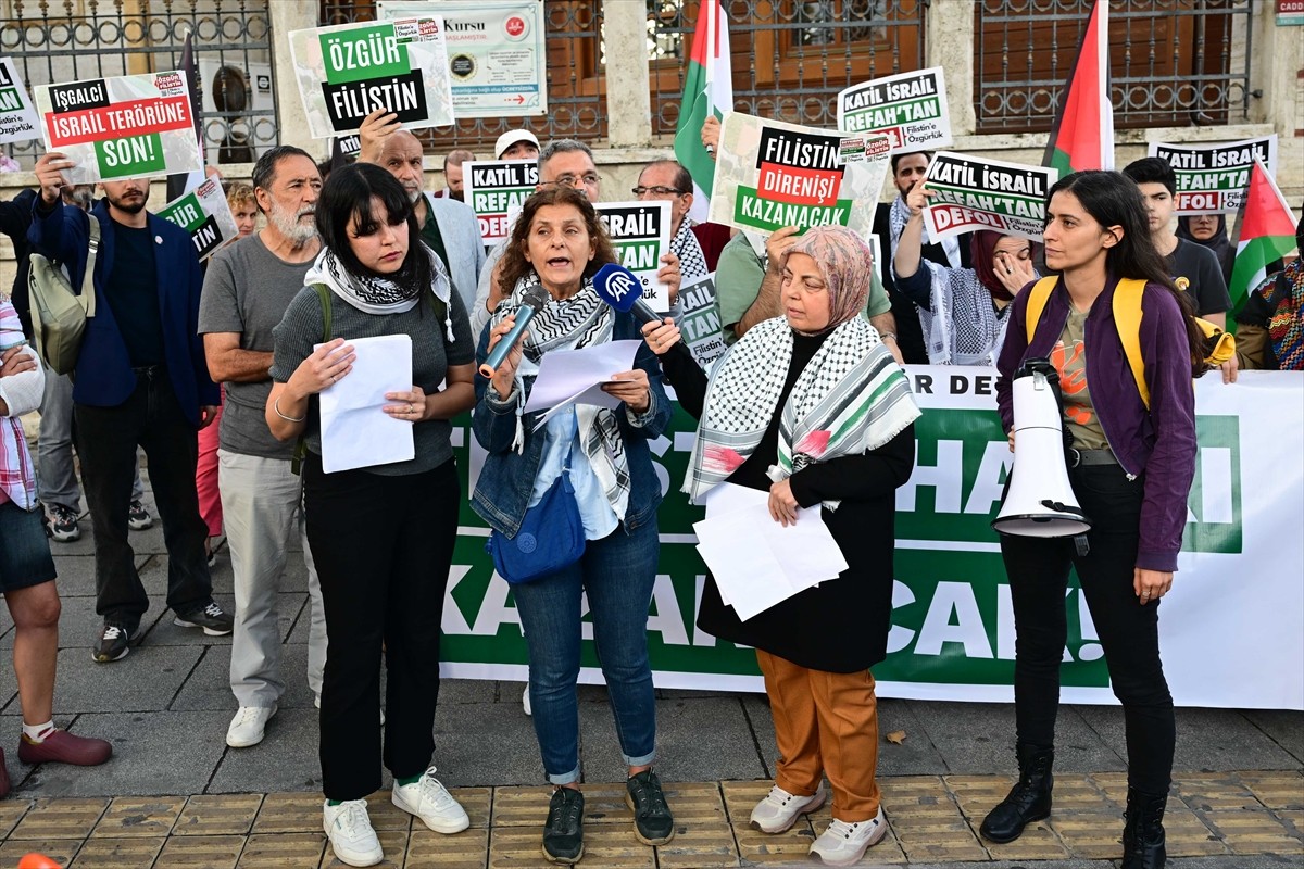 Filistin Özgürlük Platformunca İsrail'in Gazze'ye yönelik saldırıları protesto edildi.