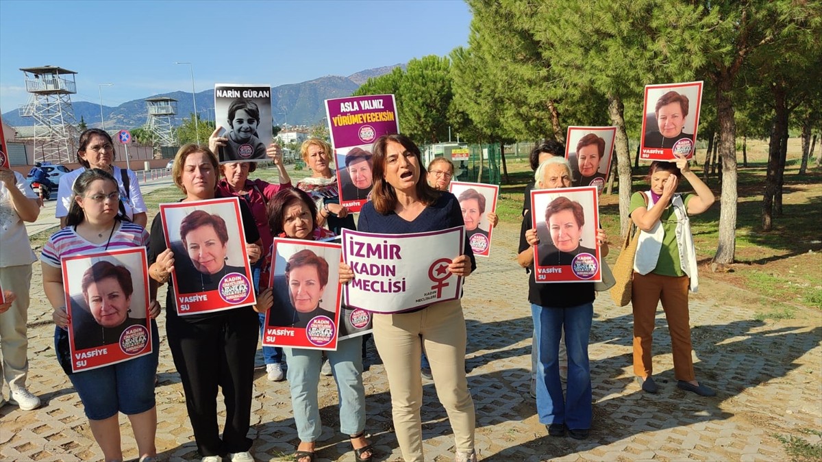 İzmir'in Ödemiş ilçesinde, karısını bıçaklayarak öldürdüğü iddiasıyla yargılanan sanık...