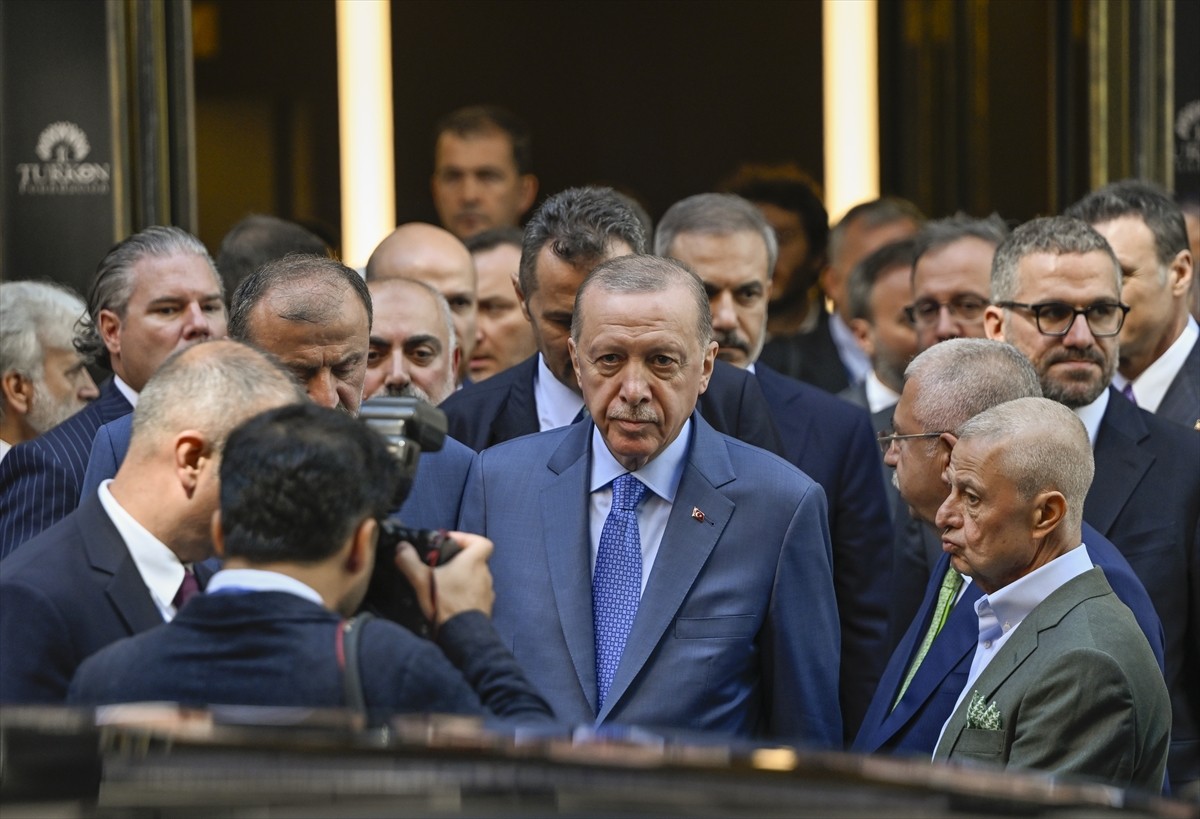 Cumhurbaşkanı Recep Tayyip Erdoğan, ABD'nin New York şehrinde Türkiye Gençlik ve Eğitime Hizmet...