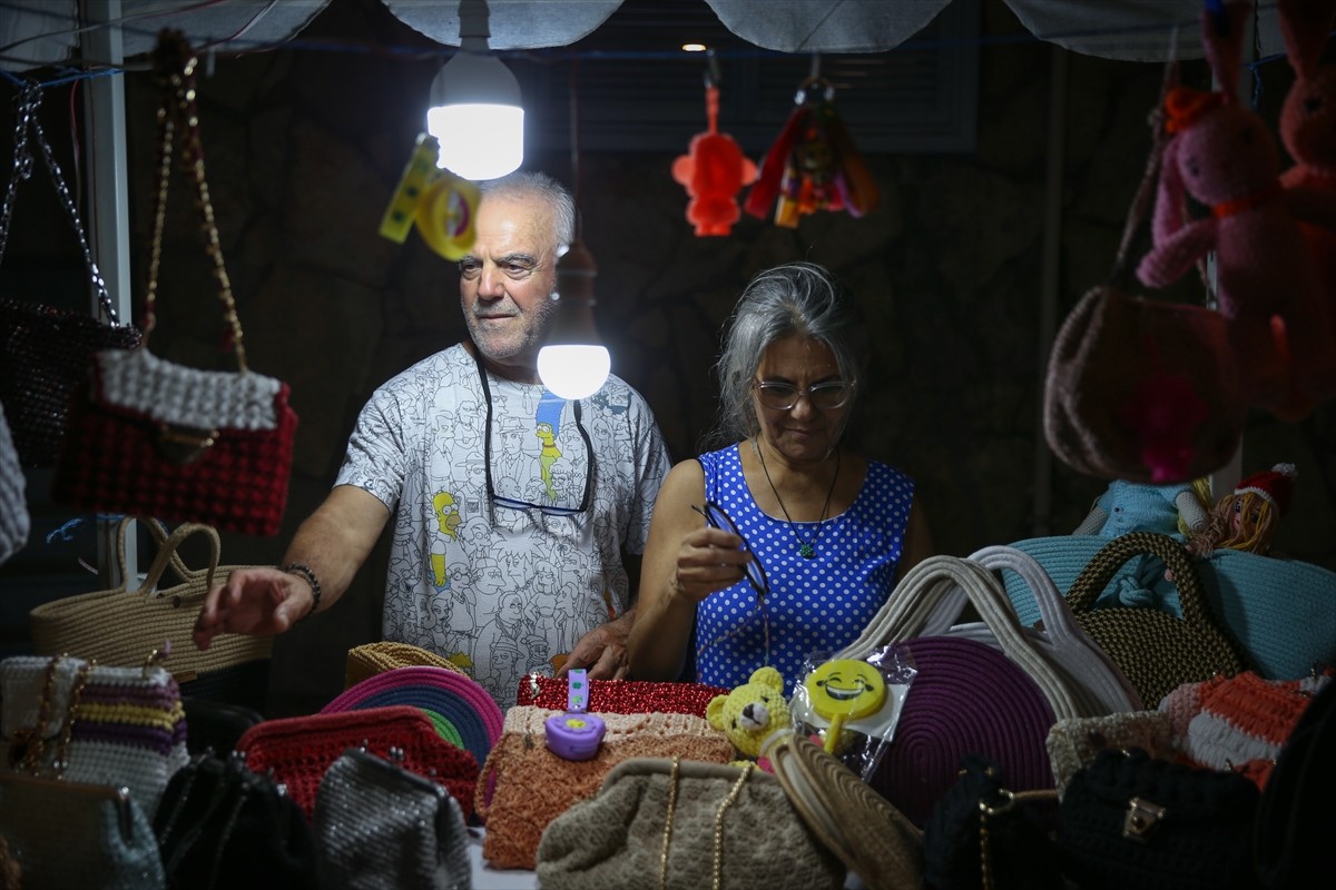 Hatay'ın Arsuz ilçesinde, kadınların hazırladığı el sanatları ürünleri ve yöresel yiyecekler...