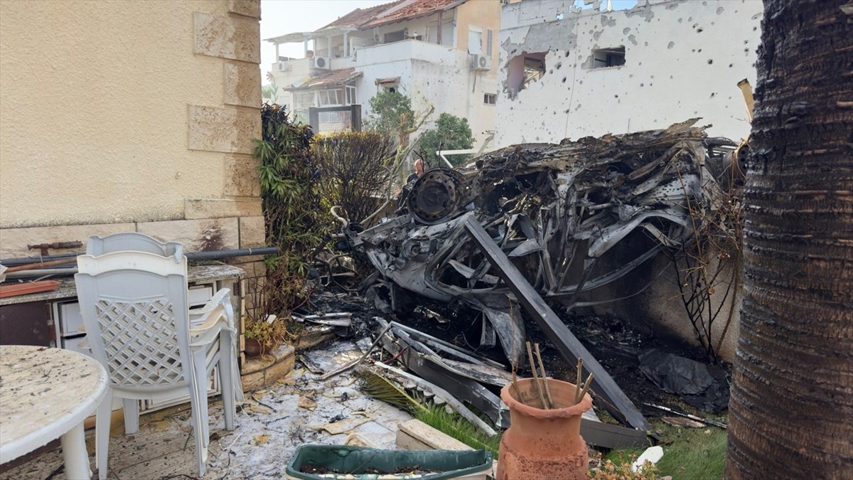 Lübnan Hizbullahı'nın İsrail'in kuzeyindeki bölgelere roket saldırıları sabah saatlerinde de devam...