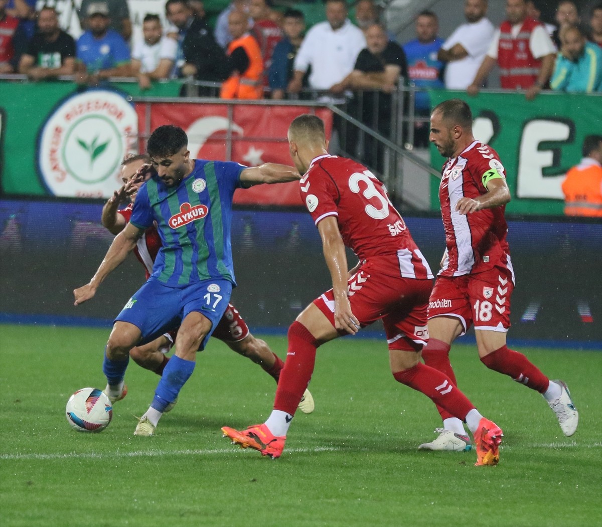 Trendyol Süper Lig'in 6. haftasında Çaykur Rizespor sahasında Samsunspor ile karşılaştı. Bir...