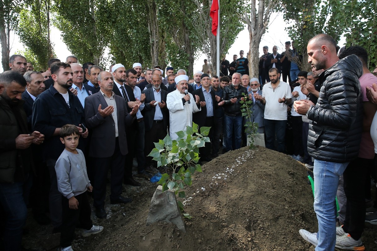 Irak'ın kuzeyindeki Pençe-Kilit Operasyonu bölgesinde şehit olan Piyade Sözleşmeli Er Maşallah...