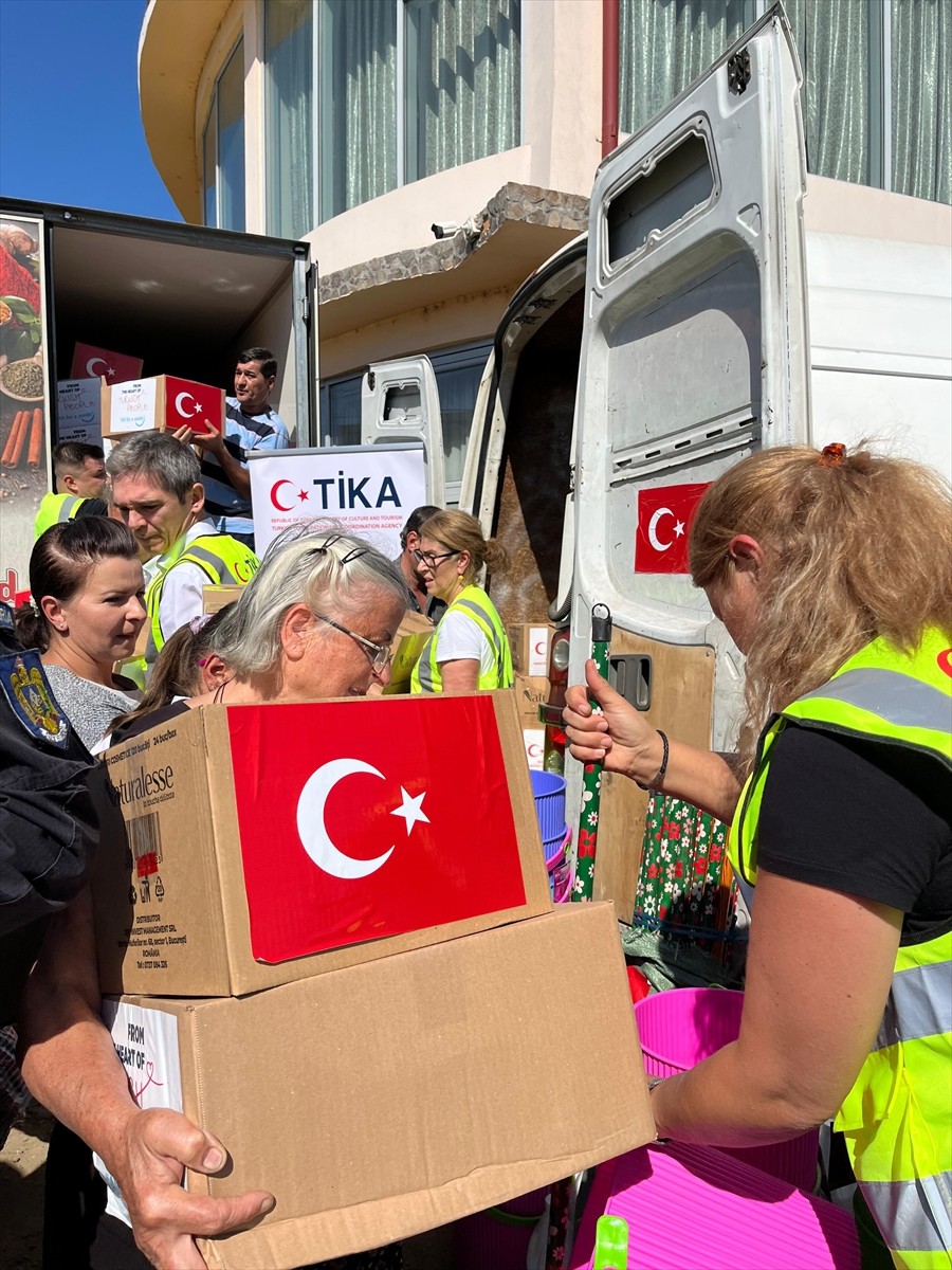 Türk İşbirliği ve Koordinasyon Ajansı Başkanlığı (TİKA), Romanya'nın Galati şehrinde sel...