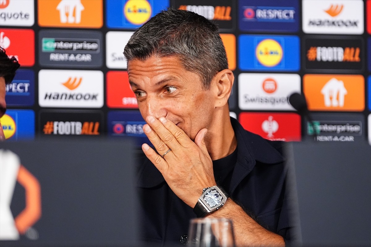 PAOK Teknik Direktörü Razvan Lucescu, UEFA Avrupa Ligi'nin ilk haftasında yarın Galatasaray'a...