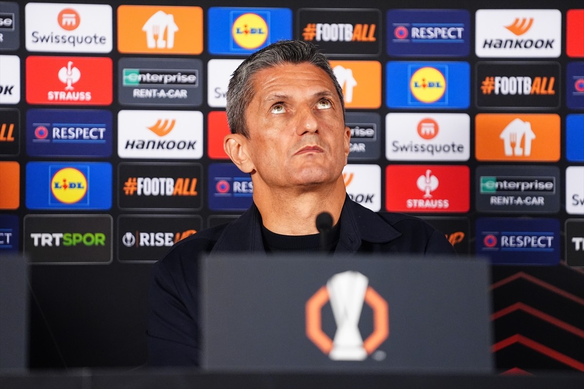 PAOK Teknik Direktörü Razvan Lucescu, UEFA Avrupa Ligi'nin ilk haftasında yarın Galatasaray'a...