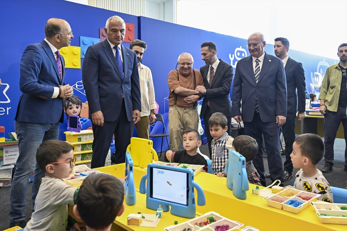 Kültür ve Turizm Bakanı Mehmet Nuri Ersoy, Ankara Kültür Yolu Festivali kapsamında ATO...