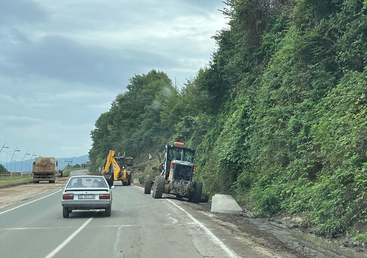 Trabzon'un Arsin, Araklı ve Sürmene ilçelerinde 20 Eylül'de meydana gelen taşkın ve heyelanların...