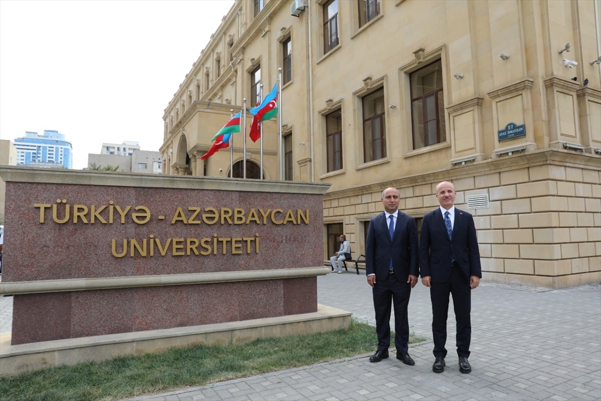 Yükseköğretim Kurulu (YÖK) Başkanı Prof. Dr. Erol Özvar (sağda), Azerbaycan'ın başkenti Bakü'de...