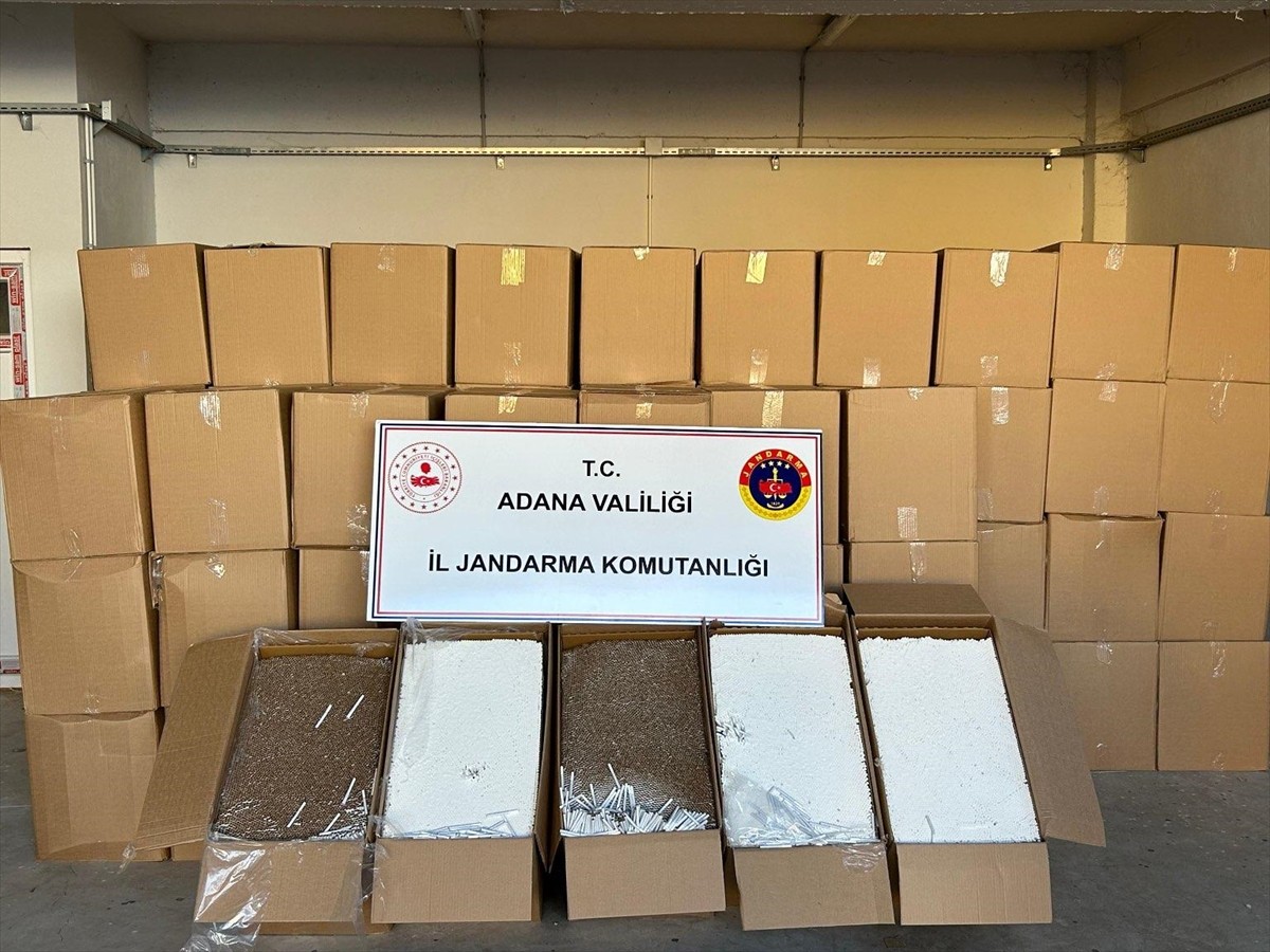 Adana'da jandarma ekiplerince düzenlenen operasyonda piyasa değeri 8 milyon lira olan 5 milyon...