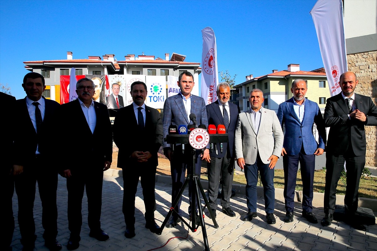 Çevre, Şehircilik ve İklim Değişikliği Bakanı Murat Kurum, bir dizi toplantı ve inceleme için...