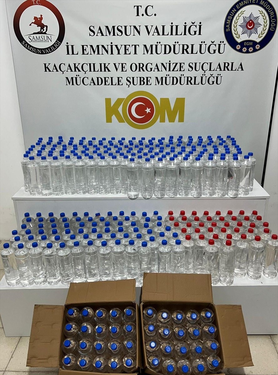 Samsun'un Tekkeköy ilçesinde düzenlenen kaçakçılık operasyonunda 320 litre etil alkol ele...