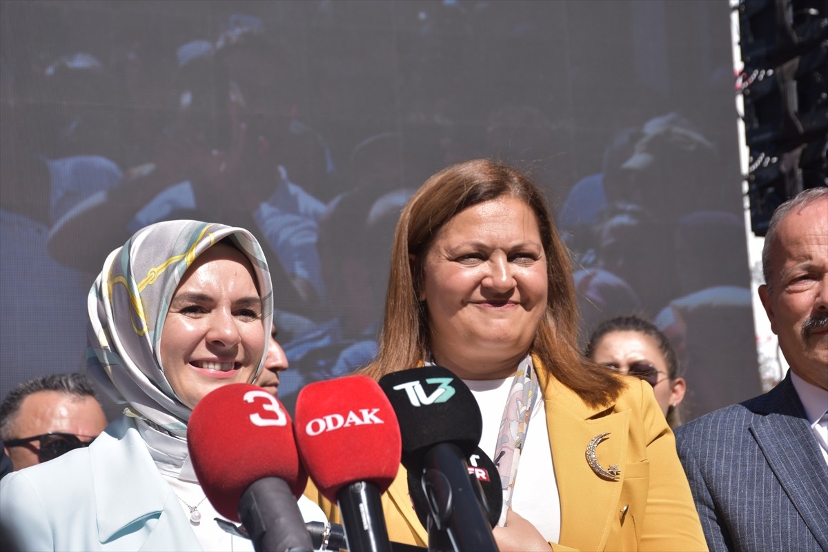 Aile ve Sosyal Hizmetler Bakanı Mahinur Özdemir Göktaş, Afyonkarahisar'da 6. Uluslararası Gastro...